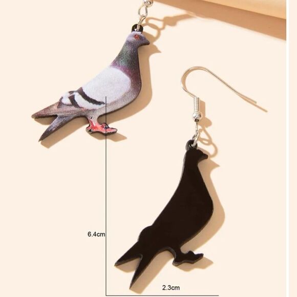 Pidgeon Bird Earrings  - Picture 3 of 3